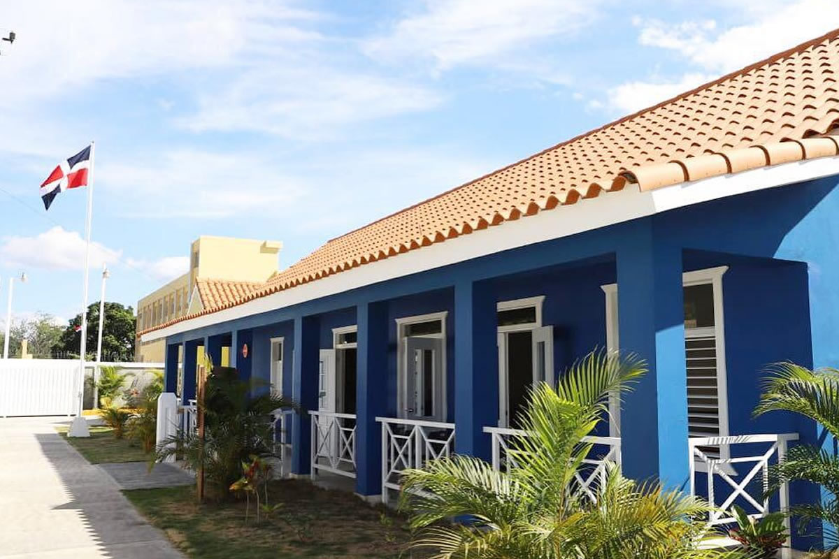 Presidente Danilo Medina entrega estancia infantil